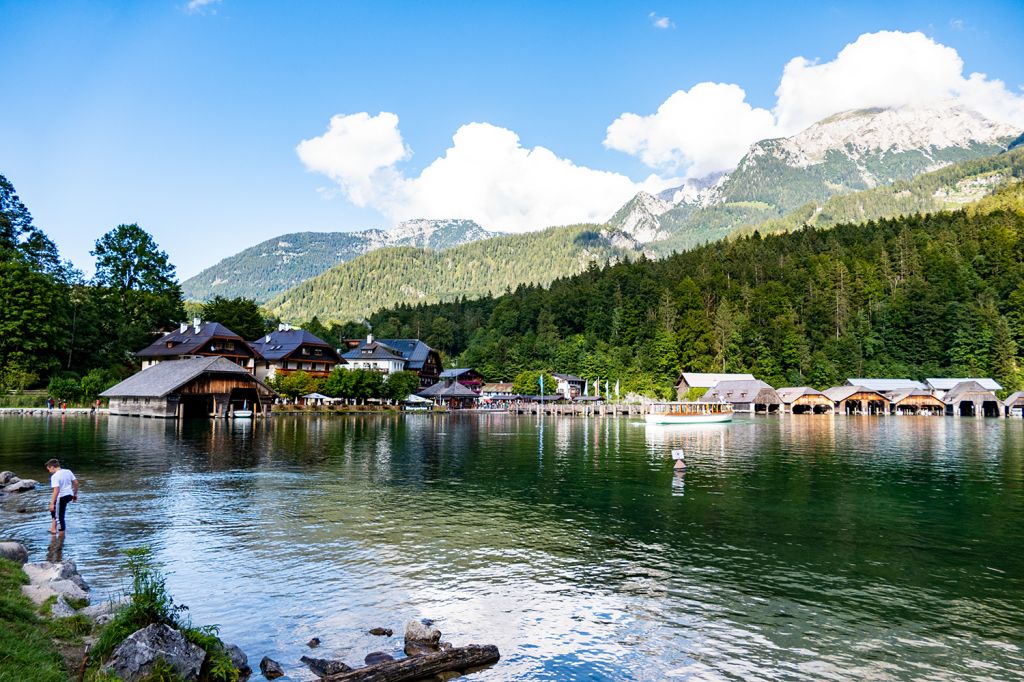 Kalt - Das Wasser des Königssees ist sehr kalt. Baden ist trotzdem erlaubt. - © alpintreff.de - Christian Schön